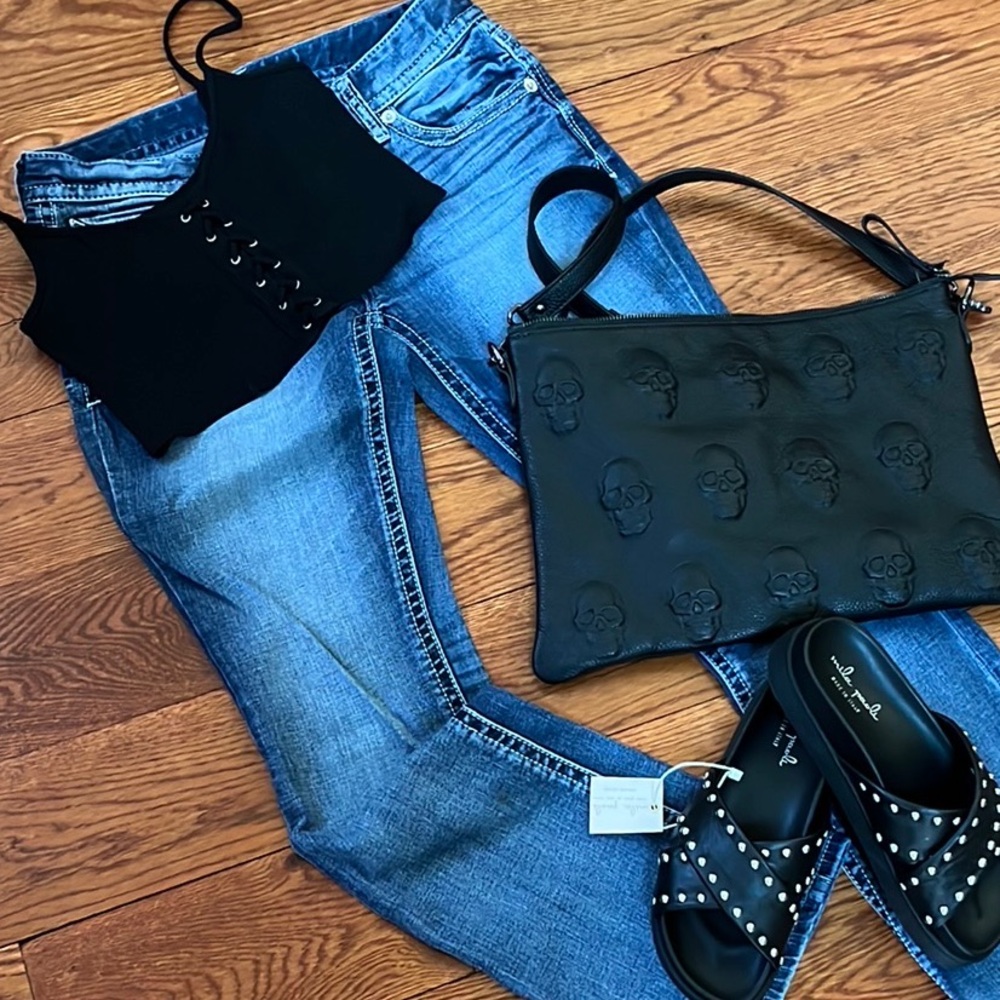 IOpelle Italia BLK Leather Multi Skull Crossbody With Detachable Strap & Dust Bg - Picture 10 of 17